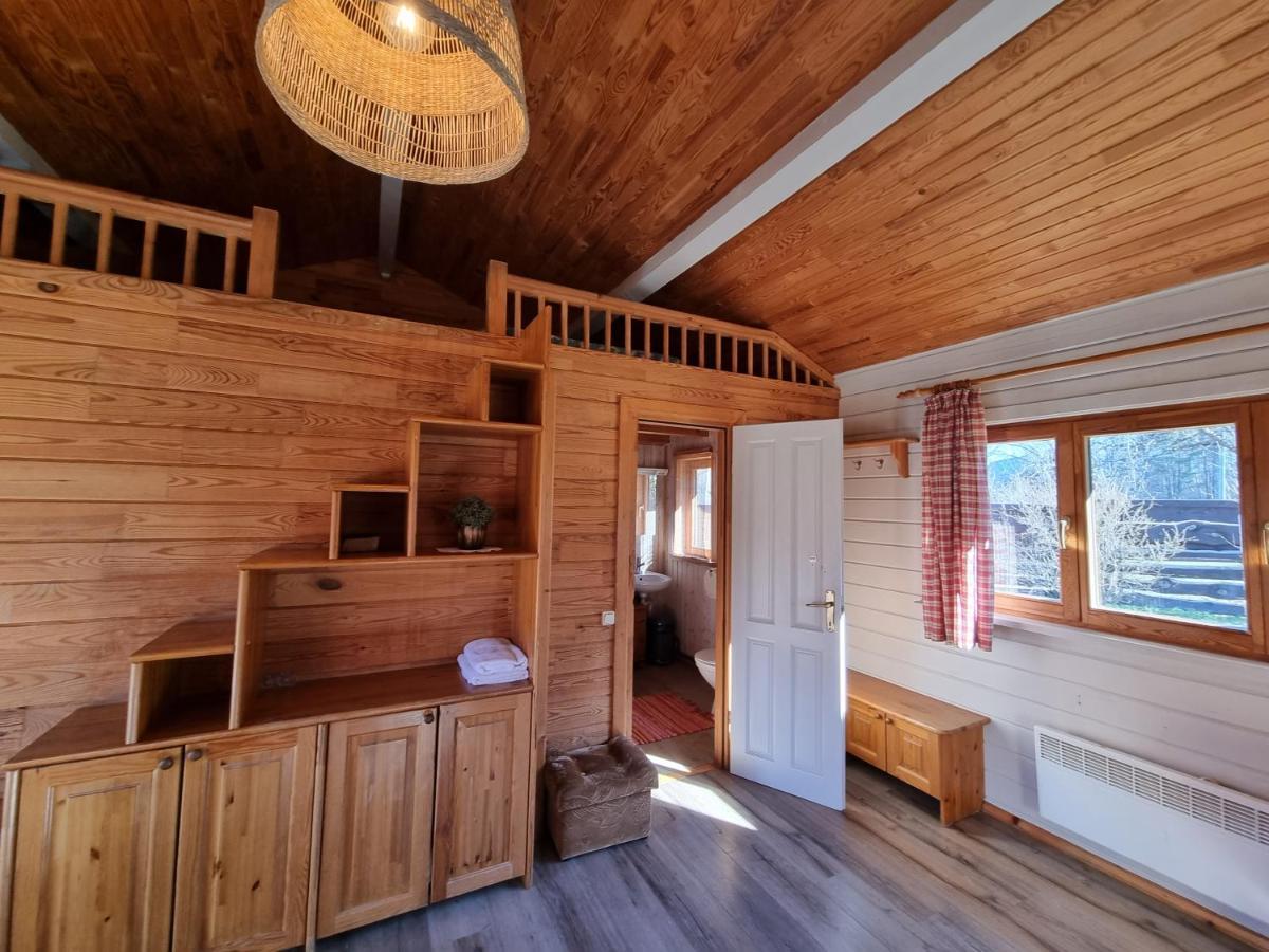 Viesu Nams Vecmuiza Hotel Tūja Екстериор снимка