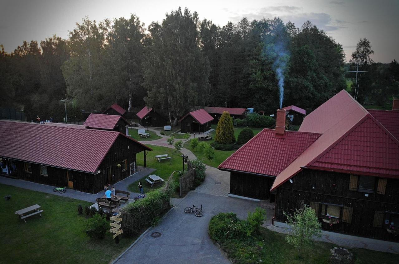 Viesu Nams Vecmuiza Hotel Tūja Екстериор снимка